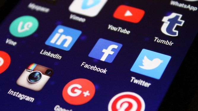 Imagen referencial de las diferentes redes sociales que existen.&nbsp;