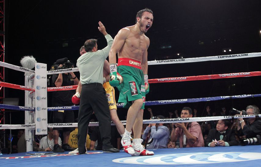 Chávez Jr está trabajando duro para llegar al peso medio para el combate.