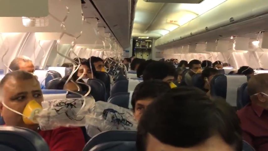 Ante la pérdida de presión en la cabina de un vuelo de Jet Airways de Bombay a Jaipur saltaron las máscaras de oxígeno.