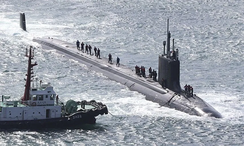 El USS Vermont, un submarino de ataque rápido con motor nuclear, entra en una base naval en Busán, Corea del Sur, el lunes 23 de septiembre de 2024.&nbsp;