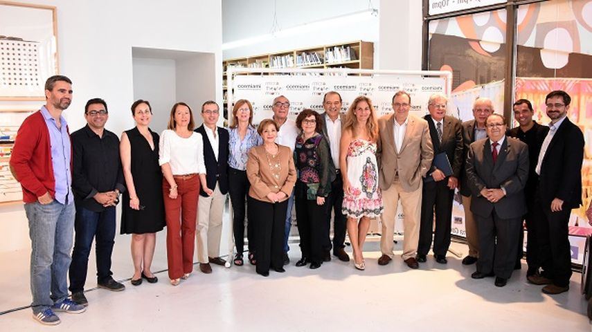 Importantes personalidades de la cultura asistieron a la inauguración del día de Cervantes en Miami. (ÁLVARO MATA)