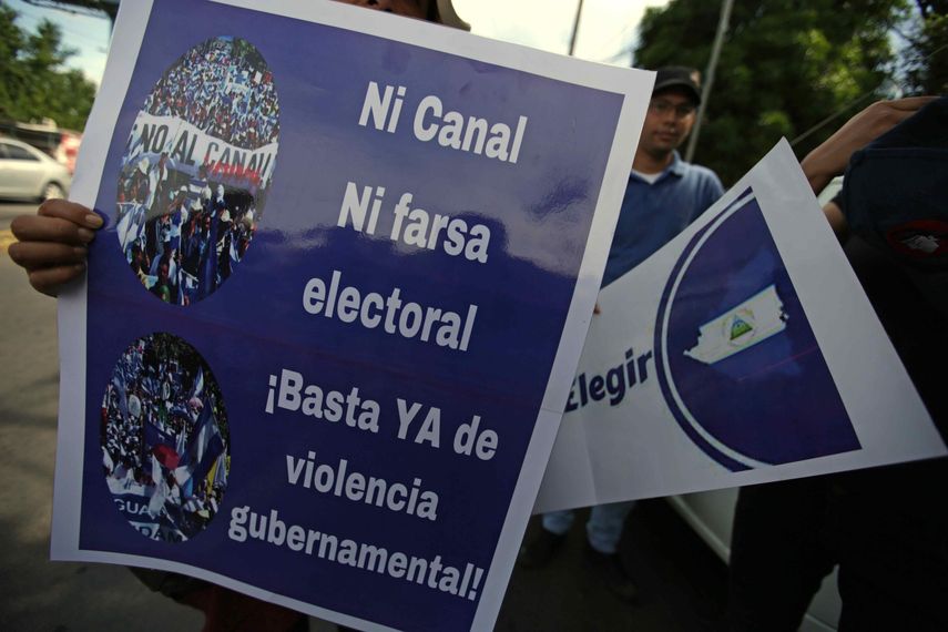 Los campesinos del sur de Nicaragua se oponen al proyecto del canal porque, según alegan, no fueron consultados, y porque la ley que lo rige los obliga a abandonar sus tierras sin derecho a apelar