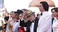 El director Francis Ford Coppola posa a su llegada a la premiere de la película Megalopolis en la 77a edición del Festival de Cine de Cannes, en Francia el jueves 16 de mayo de 2024.&nbsp;