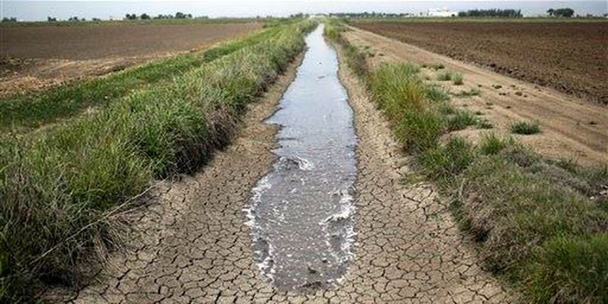 El informe de UC Davis calcula que la sequía continuará durante el 2015, sin beneficiarse del fenómeno de tormentas conocido como El Niño. (Foto AP)