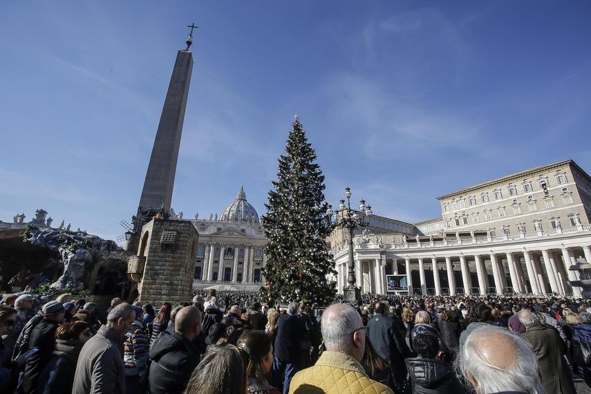 Vista general de la Plaza de San Pedro del Vaticano.