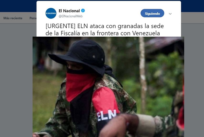 Fotografía de un guerrillero del ELN publicada por la cuenta de Twitter del diario venezolano El Nacional.