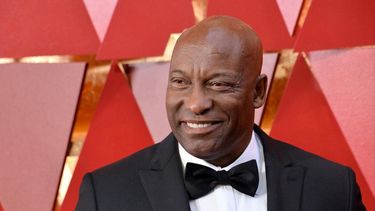 Singleton, de 51 años, fue hospitalizado en Los Ángeles después de que se sintiera mal tras haber regresado de un viaje a Costa Rica.