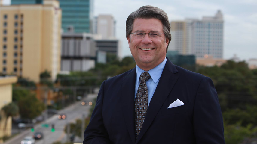 Gary Farmer, juez suspendido en el condado Broward