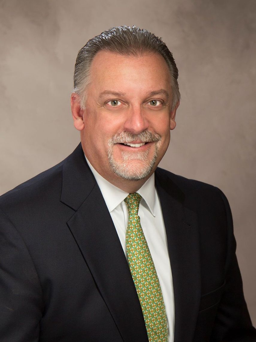 Juan Jaureguizar nuevo director de préstamos residenciales en el Grove Bank & Trust de Miami.