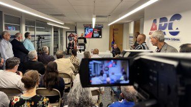 Presentación del libro La última frontera, del Dr. Rafael Marrero.&nbsp;