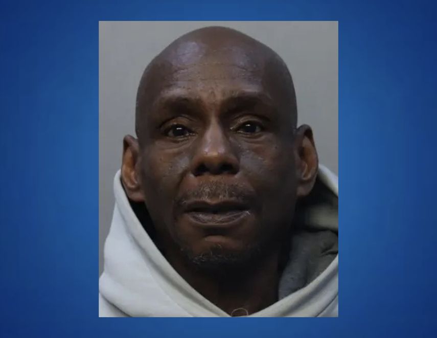 Eddie Hudson, de 65 años edad es el principal responsable de este hecho.