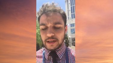 No es una emergencia, todo lo que quiero es ser deportado, dijo César Sánchez en la llamada al 911 que le costó el arresto.