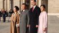 Recibimiento oficial de los reyes Felipe VI y Letizia al presidente de la República Popular China, Sr. Xi Jinping y su esposa, Peng Liyuan, en una visita de Estado de China en 2018. Recibimiento oficial de los reyes Felipe VI y Letizia al presidente de la República Popular China, Sr. Xi Jinping y su esposa, Peng Liyuan, en una visita de Estado de China en 2018.