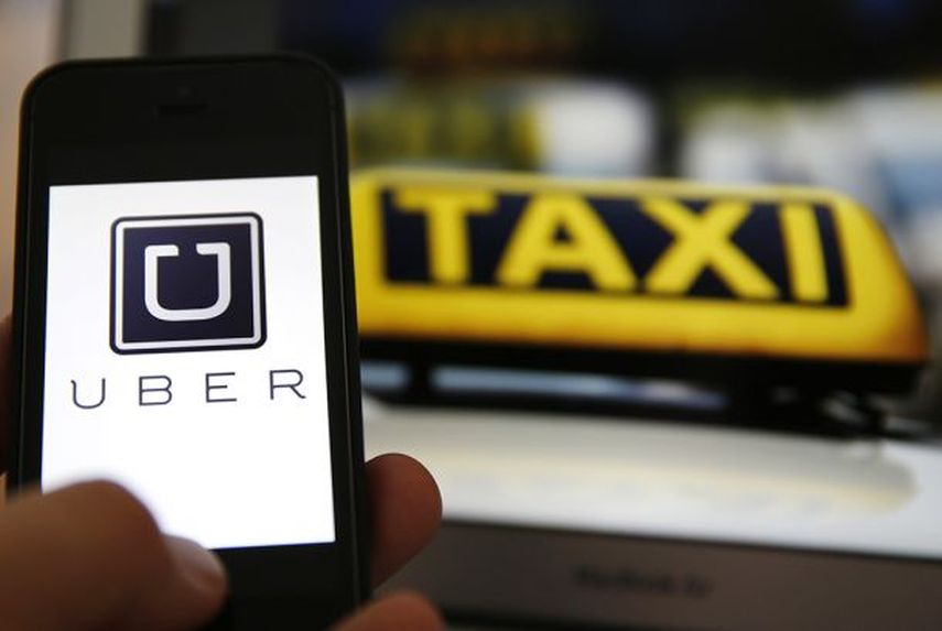 El retiro de Uber generó una abrumadora crítica de los usuarios a los comisionados que, a su juicio, provocaron la retirada de los choferes. (ARCHIVO)