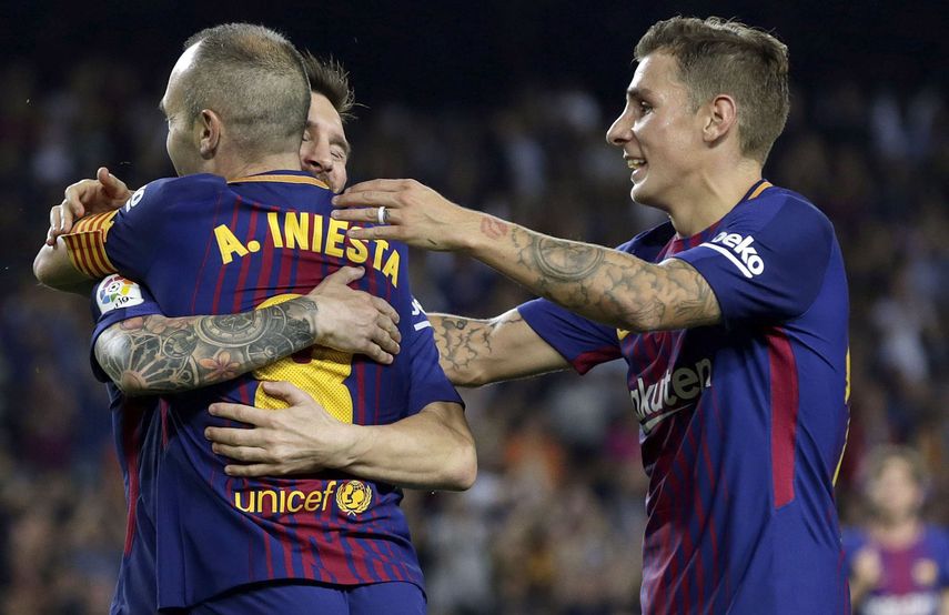 El capitán azulgrana, Andrés Iniesta, anotó su primer gol de la temporada en el campeonato español.