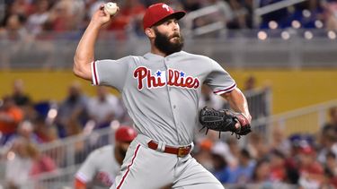 El derecho consiguió su séptima victoria en su primera campaña con los Filis.