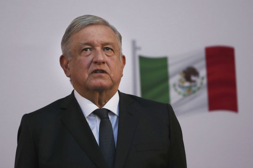 El presidente mexicano Andrés Manuel López Obrador encabeza la ceremonia por el segundo año de su presidencia país, en el Palacio Nacional en Ciudad de México, el martes 1 de diciembre de 2020.