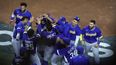 El equipo de Venezuela celebra una carrera durante el partido de cuartos de final del Clásico Mundial de Béisbol 2026 entre Japón y Venezuela en el estadio de béisbol LoanDepot Park en Miami