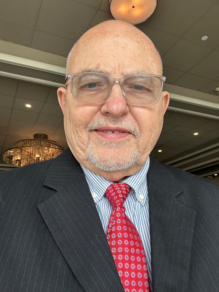 Frank Rodríguez, profesor universitario, economista y analista político.