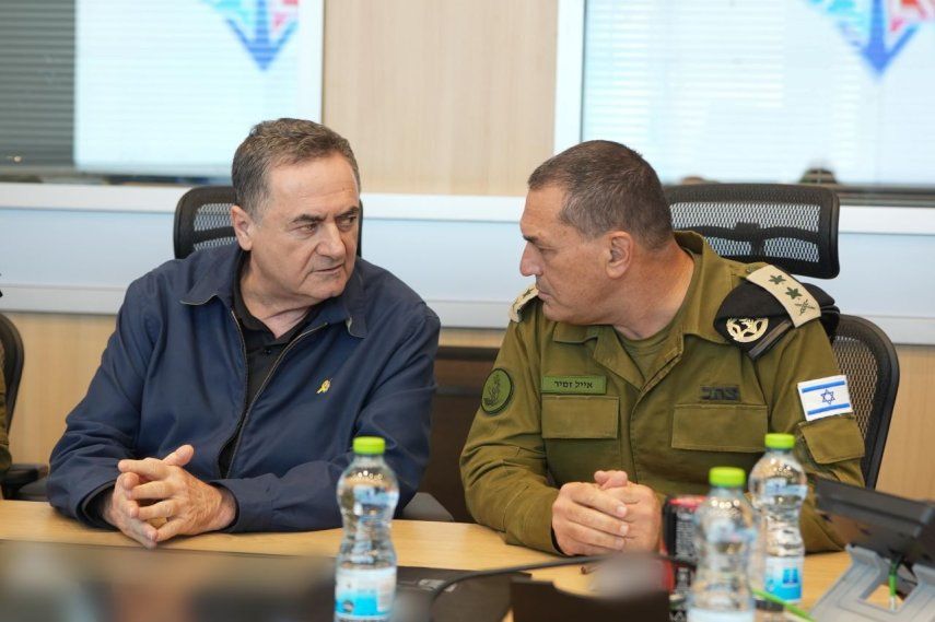 El ministro de Defensa de Israel, Israel Katz, y el jefe del Estado Mayor del Ejército, Eyal Zamir.