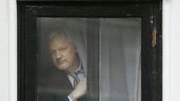 EEUU puede intentar extradición de Julian Assange
