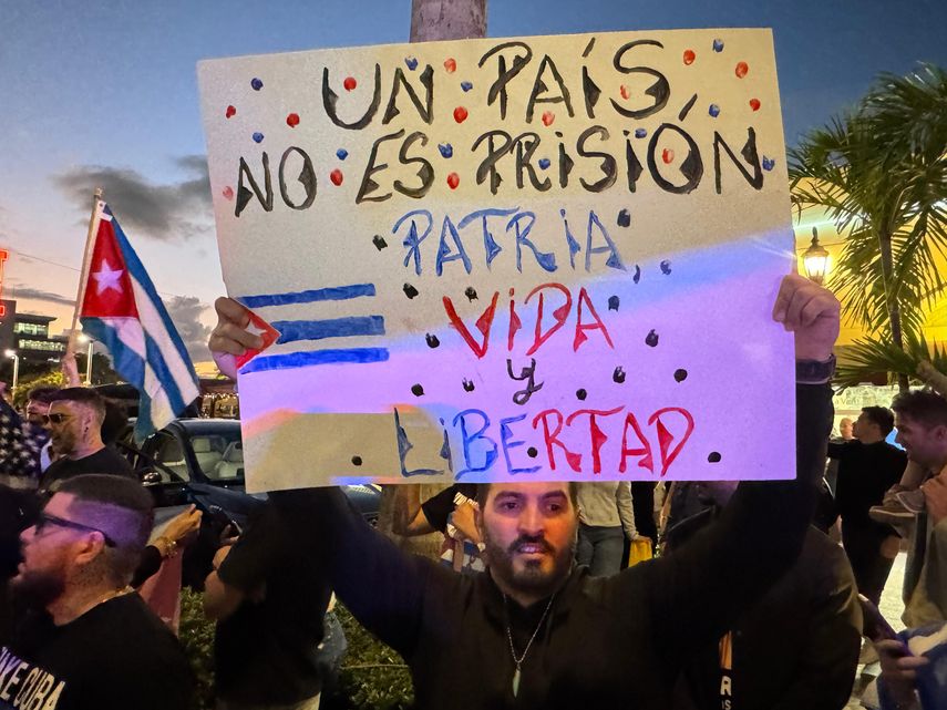 Manifestación por Cuba libre.&nbsp;