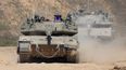 Tanques israelíes a lo largo de la frontera sur de Israel con el norte de la Franja de Gaza el 19 de marzo de 2025.