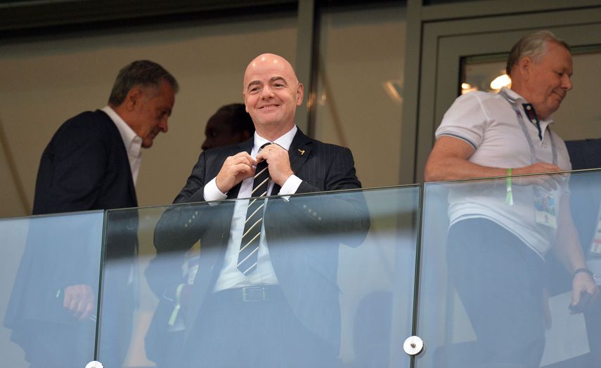 El mandamás del balompié mundial mostró su preocupación por la situación de los pequeños.