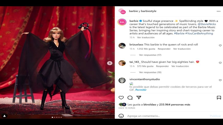 Muñeca Barbie de la cantautora estadounidense Stevie Nicks.