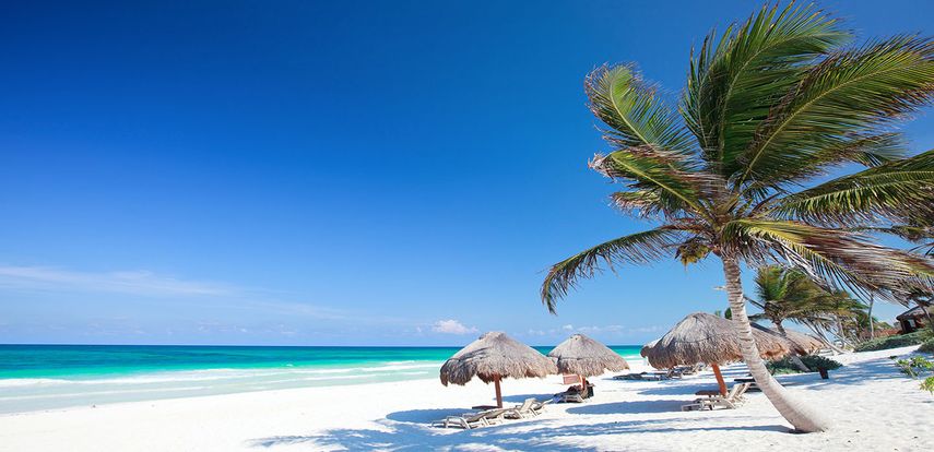 Playa Paraíso, en México, posee arenas blancas y aguas turquesas poco profundas, por lo que son ideales para familias.