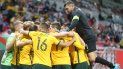 La selección de Australia al momento de celebrar el pase al Mundial de Catar 2022 tras superar en el repechaje a Perú