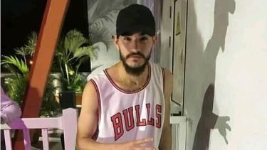Tres reos comunes vigilan al preso político cubano Andy García