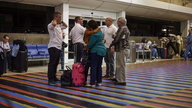 Los jóvenes venezolanos huyen de la mayor inflación del planeta, el desabastecimiento de alimentos, la violencia galopante