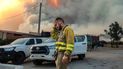 Un bombero llora cerca de un incendio en la zona de Losacio, en el noroeste de España. Los bomberos combatían incendios descontrolados en España y Portugal durante una ola de calor.