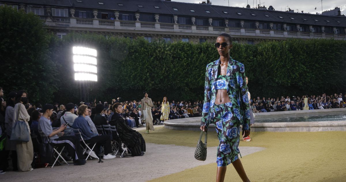 Kenzo mezcla el streetwear de Tokio con el chic parisino