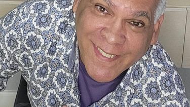 El actor y director de teatro Tony Acevedo.