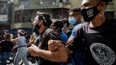 Estudiantes marchan en el centro de Caracas durante el Día del Estudiante Universitario.&nbsp;
