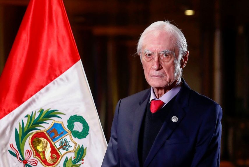 Ministro de Asuntos Exteriores de Perú, Héctor Béjar.