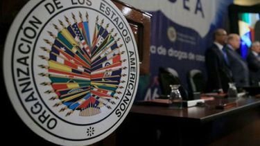 Venezuela solicitó su salida de la OEA el 28 de abril por la convocatoria de este encuentro, pero no será efectiva hasta 2019.
