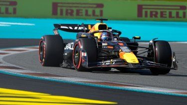 Max Verstappen, piloto holandés de Red Bull, maneja durante la sesión de clasificación del Gran Premio de Miami de Fórmula 1, el sábado 4 de mayo de 2024, en Miami Gardens, Florida.&nbsp;