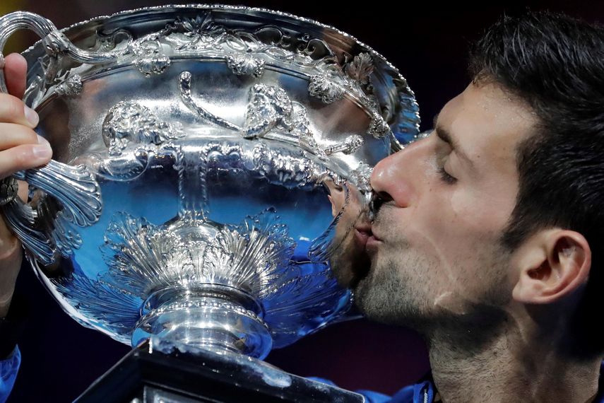 Djokovic desveló desde el primer minuto cuales serían sus intenciones para el resto del choque y endosó un 3-0 inaugural tras conseguir una tempranera rotura en el segundo juego del partido.