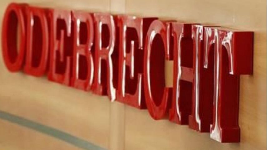 Logotipo de la constructora brasileña Odebrecht en una oficina en Bogotá, Colombia.