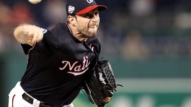 Scherzer es el tercer pitcher en esta década con 300 o más ponches en una temporada.