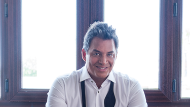 El presentador y actor venezolano Daniel Sarcos producirá su segundo filme, una comedia sobre un jefe de estado que se estrenará en 2016. (CORTESÍA) 