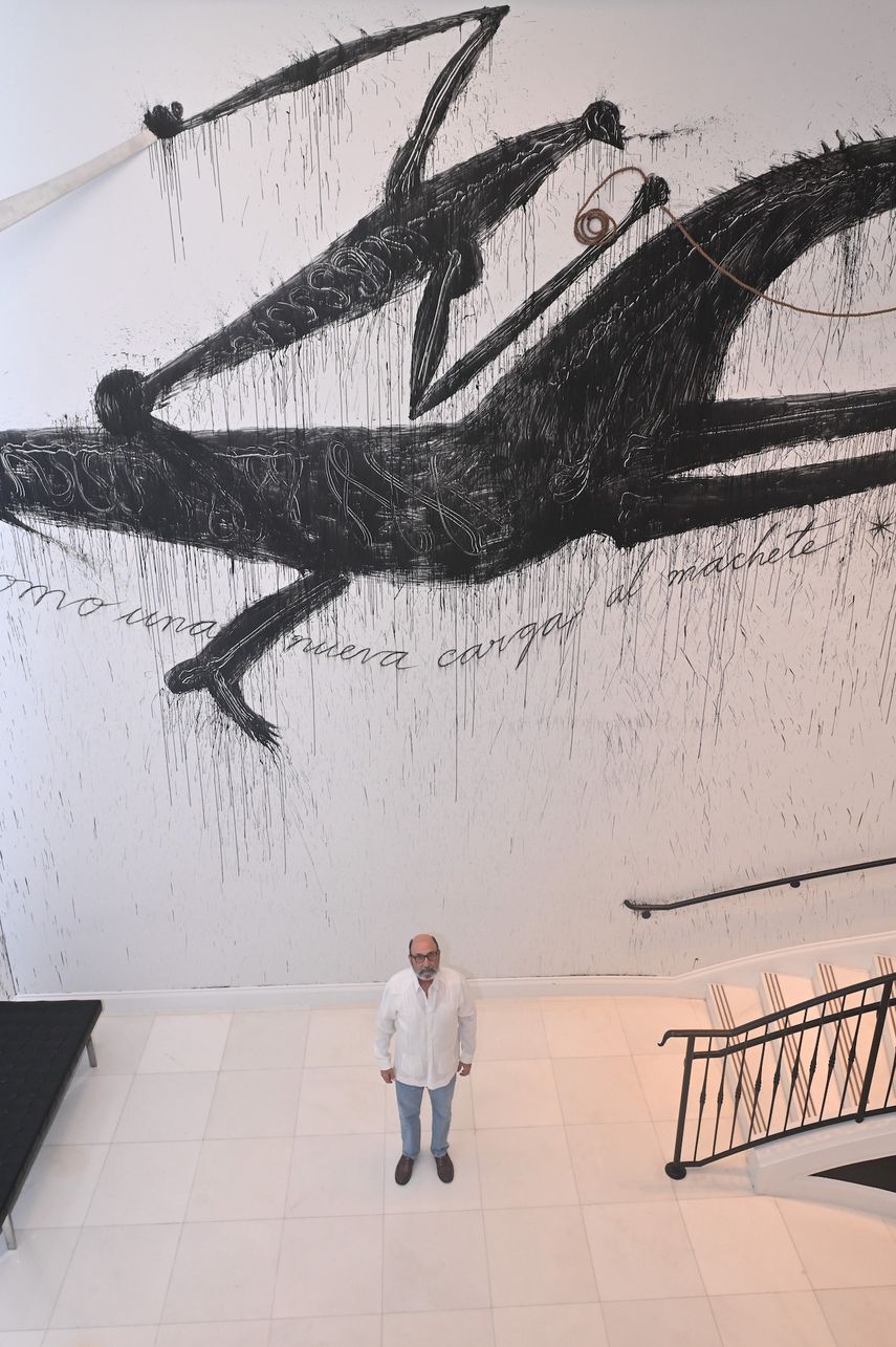 Carlos León, de la Brigada 2506, en el Museo Americano de la Diáspora Cubana, en Miami.