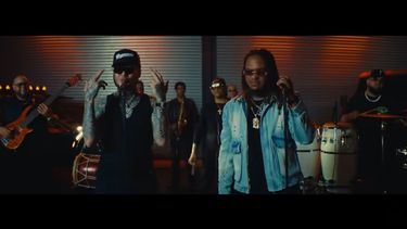 El cantautor dominicano Makaco El Cerebro y el puertorriqueño Farruko.&nbsp;
