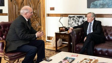 Ledezma&nbsp;ratificó ante Almagro que en la agenda de ruta del movimiento político Soy Venezuela&nbsp;no existe otra estrategia que no sea la de seguir luchando hasta salir de la dictadura.