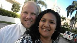 Joshua Holt, de 26 años, se encuentra recluido desde el 30 de junio de 2016 &nbsp;por presuntamente poseer armamento de guerra en la vivienda&nbsp;de su pareja, Thamara Belén Caleño.&nbsp;