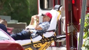 Una persona se golpeó al caer desmayada&nbsp;luego de estar esperando por planillas largo rato.