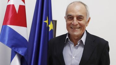 Solicitan la destitución del embajador de la UE en Cuba
